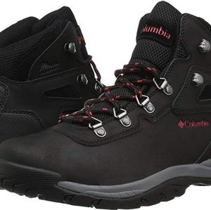 Women's Newton Ridge Plus Hiking Boot